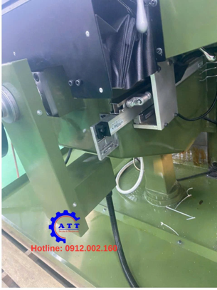 Thước quang được lắp trên máy phay