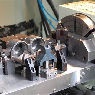 Đồ gá chuyên dụng giữ vững chi tiết khi gia công cơ khí