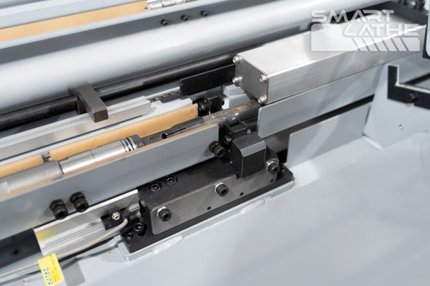 Thiết bị cấp phôi cho máy tiện CNC gia công trục